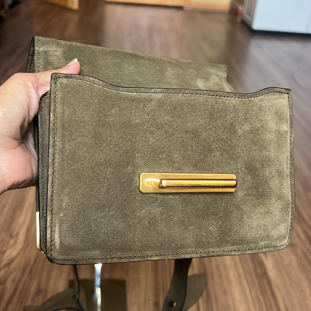 A223 - 💯 % authentic Prada Cahier shoulder bag - Picture 15 of 16